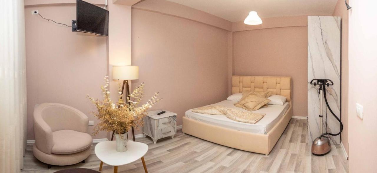 Two Bedroom Villa Tirana Kültér fotó